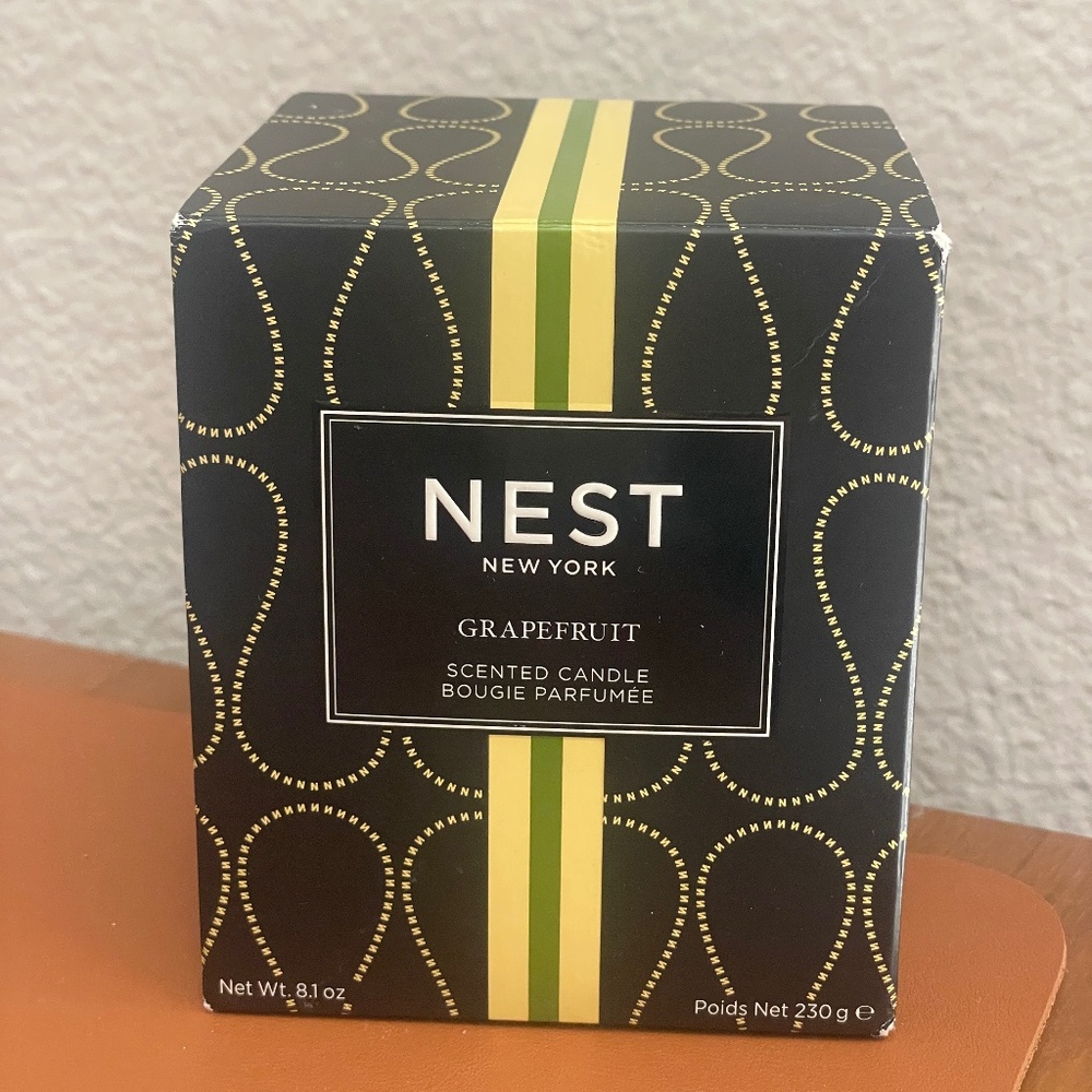 BNIB NEST Grapefruit Candle 8.1 Oz